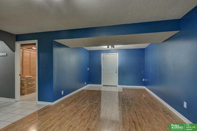 5324 S 107 Avenue, Omaha, NE 68127