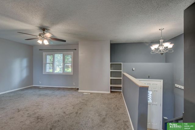 5324 S 107 Avenue, Omaha, NE 68127