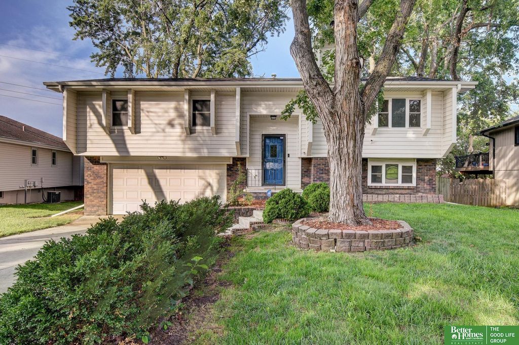 5324 S 107 Avenue, Omaha, NE 68127