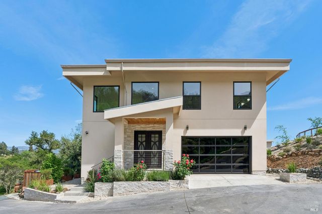 8353-8349 W Dry Creek Rd, Healdsburg, CA 95448