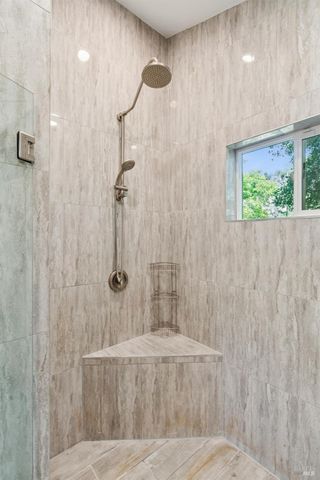 8353-8349 W Dry Creek Rd, Healdsburg, CA 95448