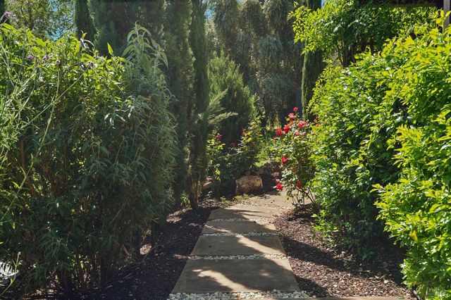 8353-8349 W Dry Creek Rd, Healdsburg, CA 95448