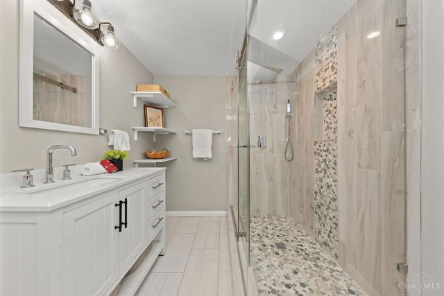 7275 Demar Road, Indian Hill, OH 45243