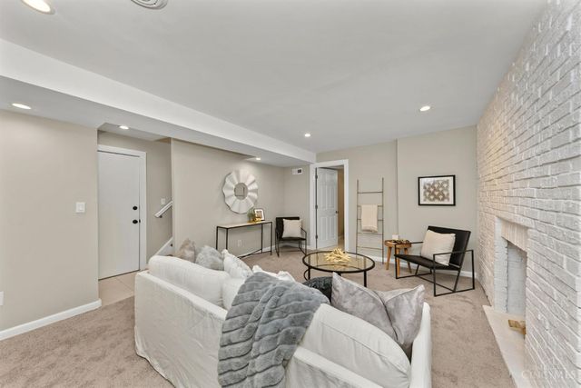 7275 Demar Road, Indian Hill, OH 45243