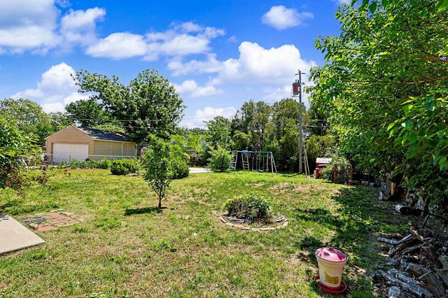 2835 E Aloma, Wichita, KS 67211