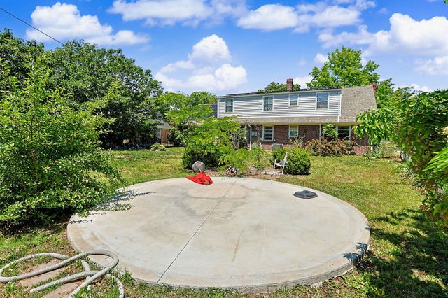 2835 E Aloma, Wichita, KS 67211