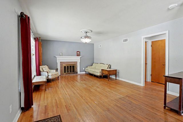 2835 E Aloma, Wichita, KS 67211