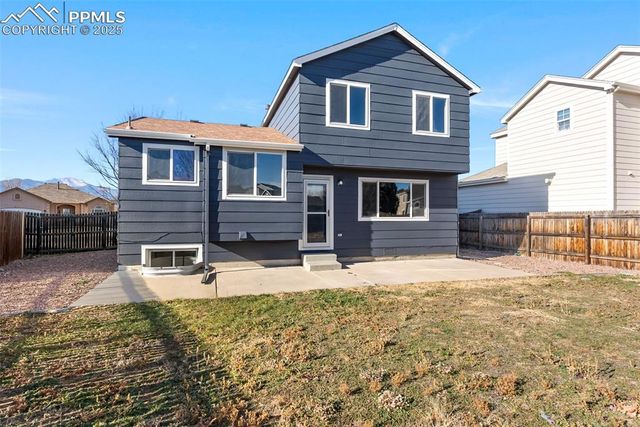 3223 Tail Spin Drive, Colorado Springs, CO 80916