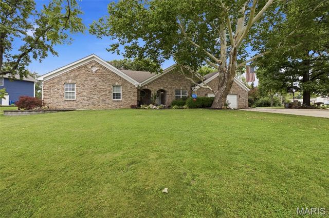 803 Streiff Lane, Ballwin, MO 63011