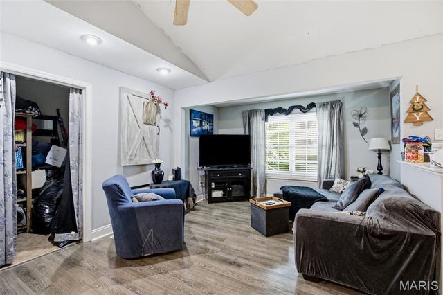 803 Streiff Lane, Ballwin, MO 63011
