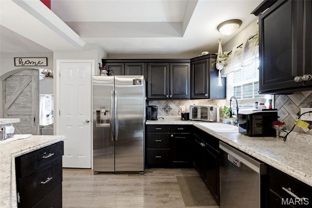 803 Streiff Lane, Ballwin, MO 63011