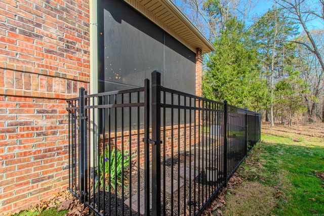 511 Cobblestone Drive, Cabot, AR 72023