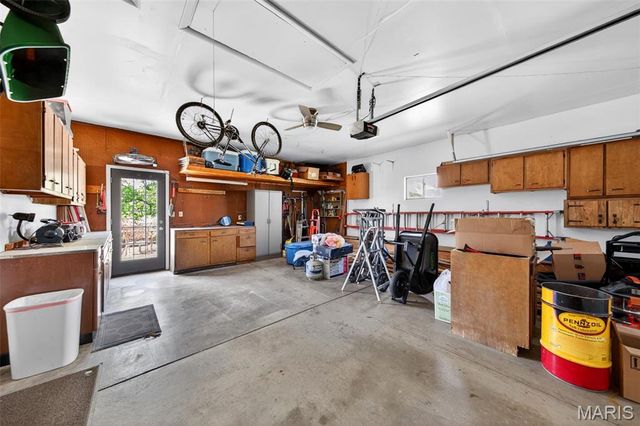 7039 Broken Oak Drive, St Louis, MO 63129