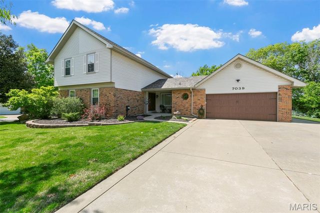 7039 Broken Oak Drive, St Louis, MO 63129