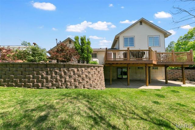 7039 Broken Oak Drive, St Louis, MO 63129