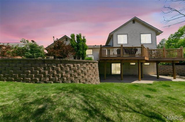 7039 Broken Oak Drive, St Louis, MO 63129
