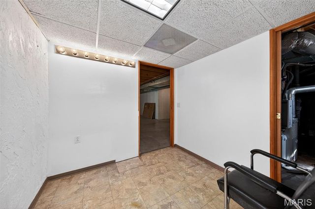 7039 Broken Oak Drive, St Louis, MO 63129