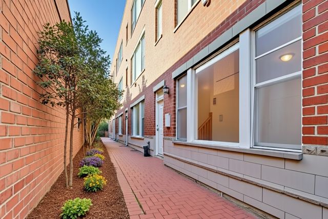 6168 N Ravenswood Avenue A, Chicago, IL 60660