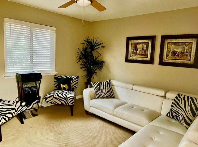 10915 Thicket TRL, Austin, TX 78750