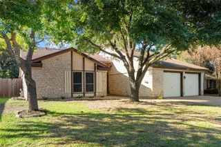 10915 Thicket TRL, Austin, TX 78750