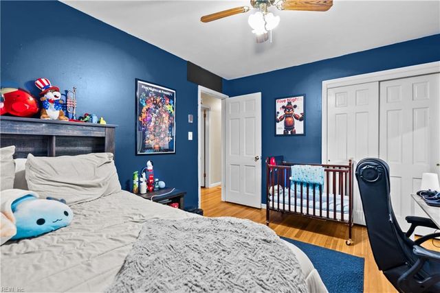 228 Shadywood DR, Newport News, VA 23602