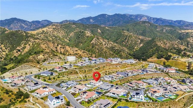 18331 Creek Canyon, Silverado, CA 92676
