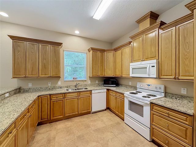 10620 NE 104TH CIRCLE, Oxford, FL 34484