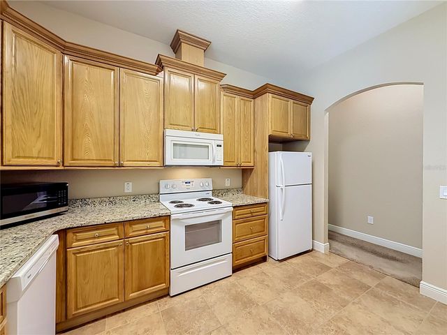 10620 NE 104TH CIRCLE, Oxford, FL 34484