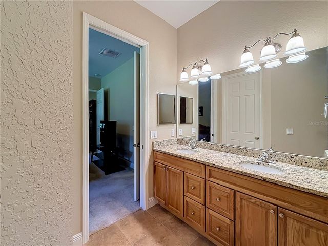 10620 NE 104TH CIRCLE, Oxford, FL 34484