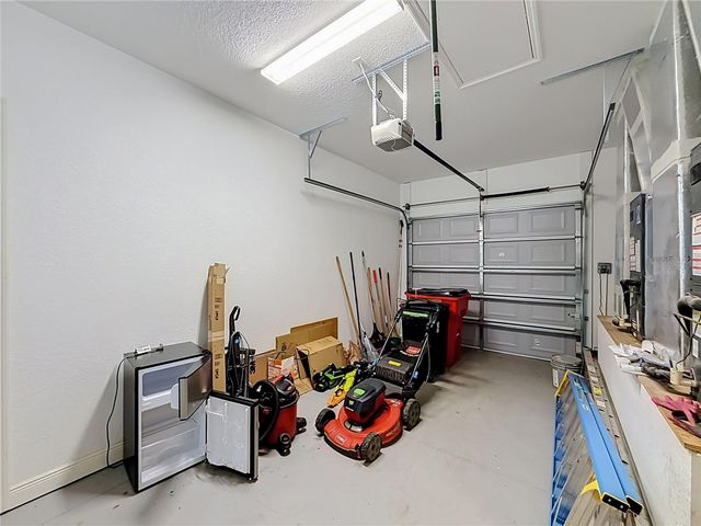 10620 NE 104TH CIRCLE, Oxford, FL 34484