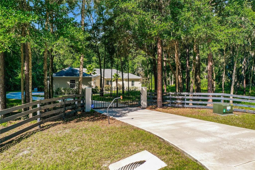 10620 NE 104TH CIRCLE, Oxford, FL 34484