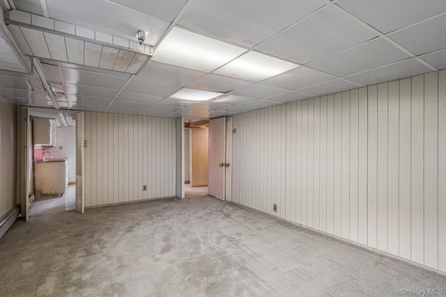 8315 264th Street, Glen Oaks, NY 11004