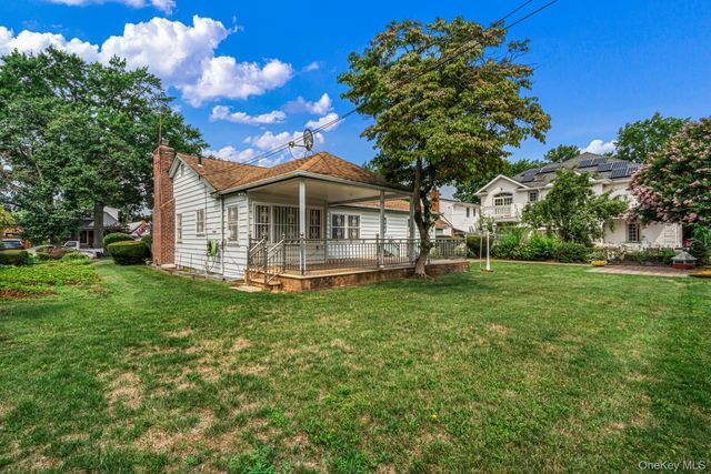 8315 264th Street, Glen Oaks, NY 11004