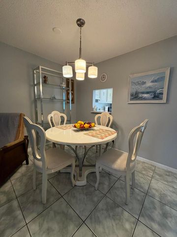 725 Lori Drive 203, Palm Springs, FL 33461