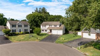 89 Inglesid Lane, Salina, NY 13090