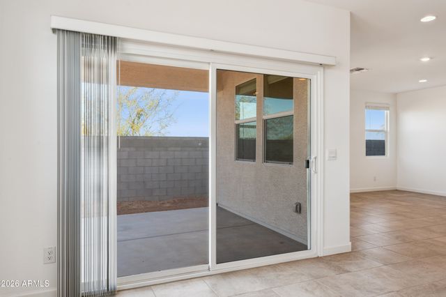 35810 N Pumpkin Drive, San Tan Valley, AZ 85140