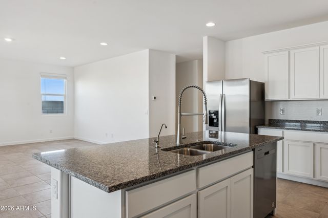 35810 N Pumpkin Drive, San Tan Valley, AZ 85140