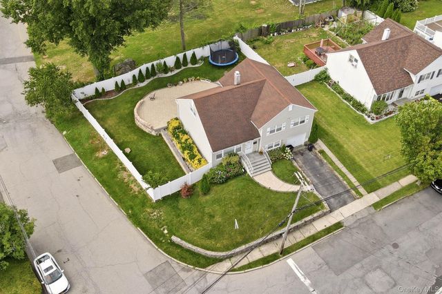 58 Dexter Road, Yonkers, NY 10710