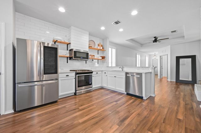 126 Silktassel WAY, Buda, TX 78610