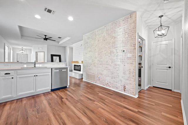 126 Silktassel WAY, Buda, TX 78610