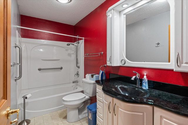 641 Youlon STREET N, West Salem, WI 54669