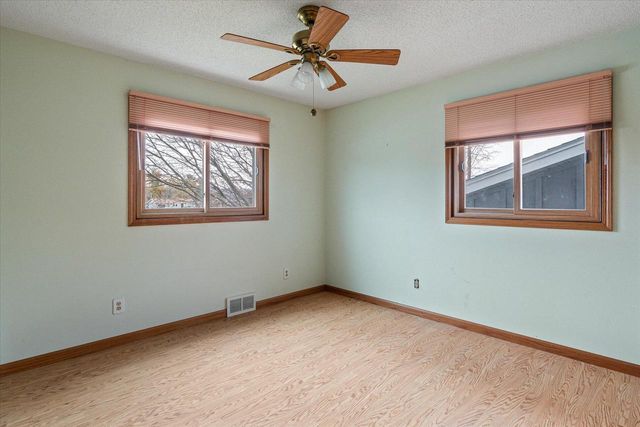 641 Youlon STREET N, West Salem, WI 54669