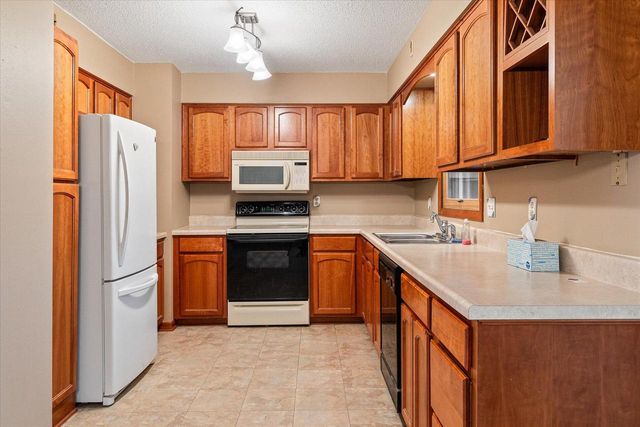 641 Youlon STREET N, West Salem, WI 54669