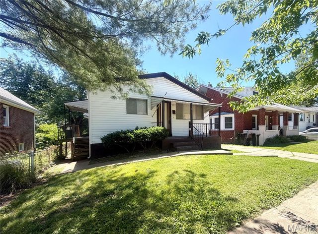 7040 Julian Avenue, University City, MO 63130