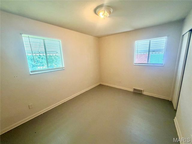 7040 Julian Avenue, University City, MO 63130