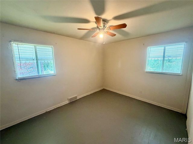 7040 Julian Avenue, University City, MO 63130