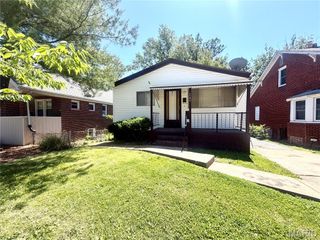 7040 Julian Avenue, University City, MO 63130