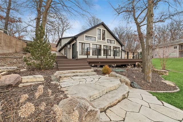 129 Cottage Lane, Montezuma, IA 50171