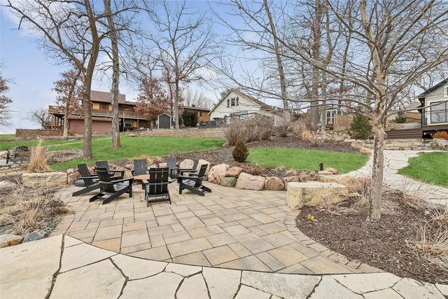 129 Cottage Lane, Montezuma, IA 50171