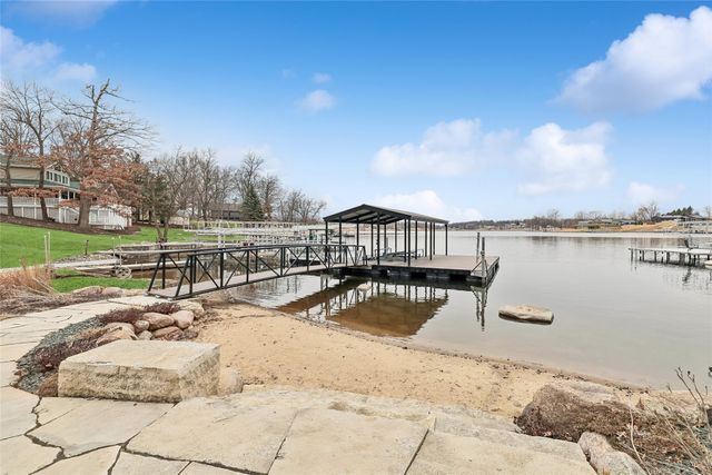 129 Cottage Lane, Montezuma, IA 50171